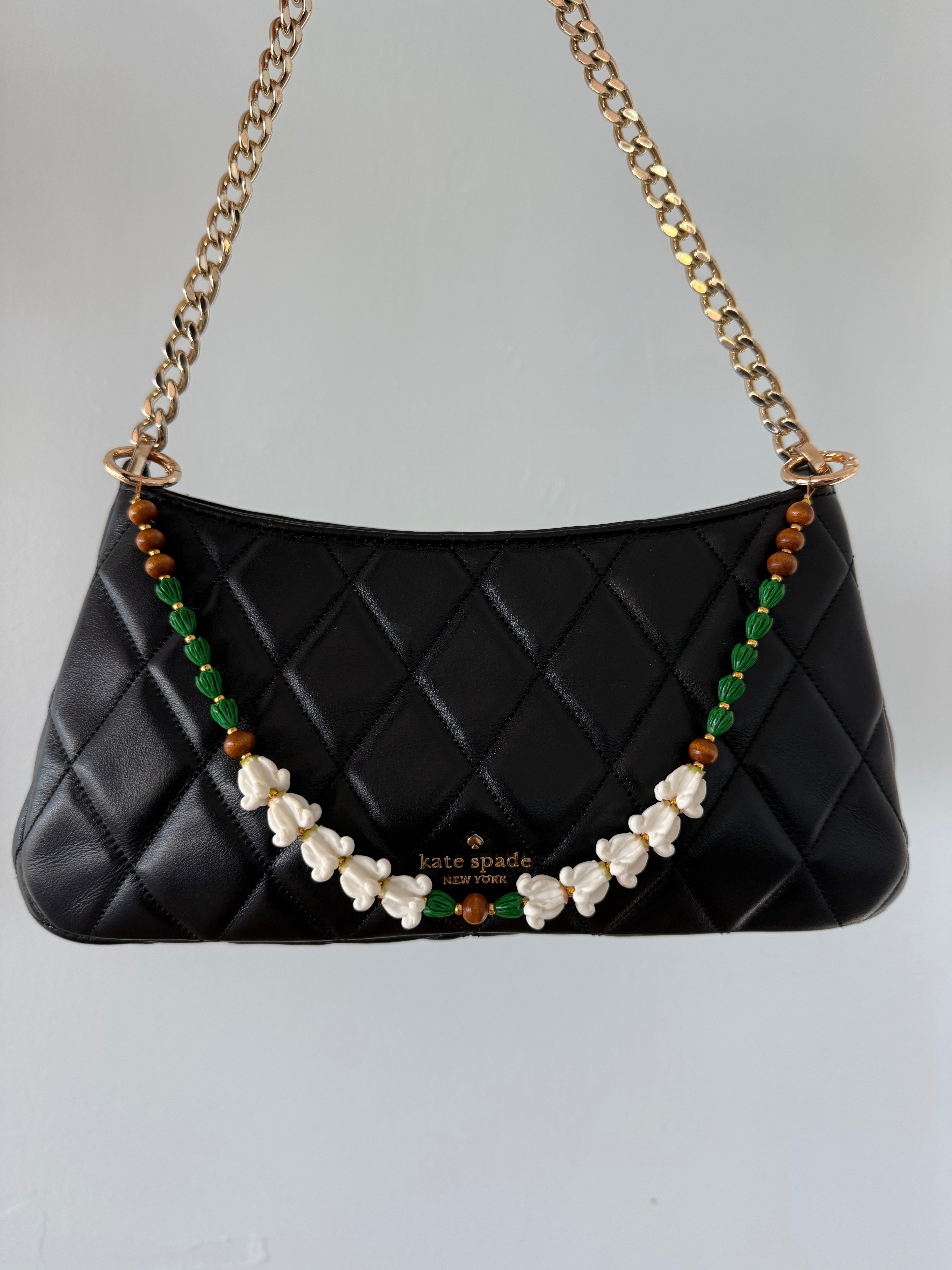 White Pua Kalaunu with Dark Green Pikake